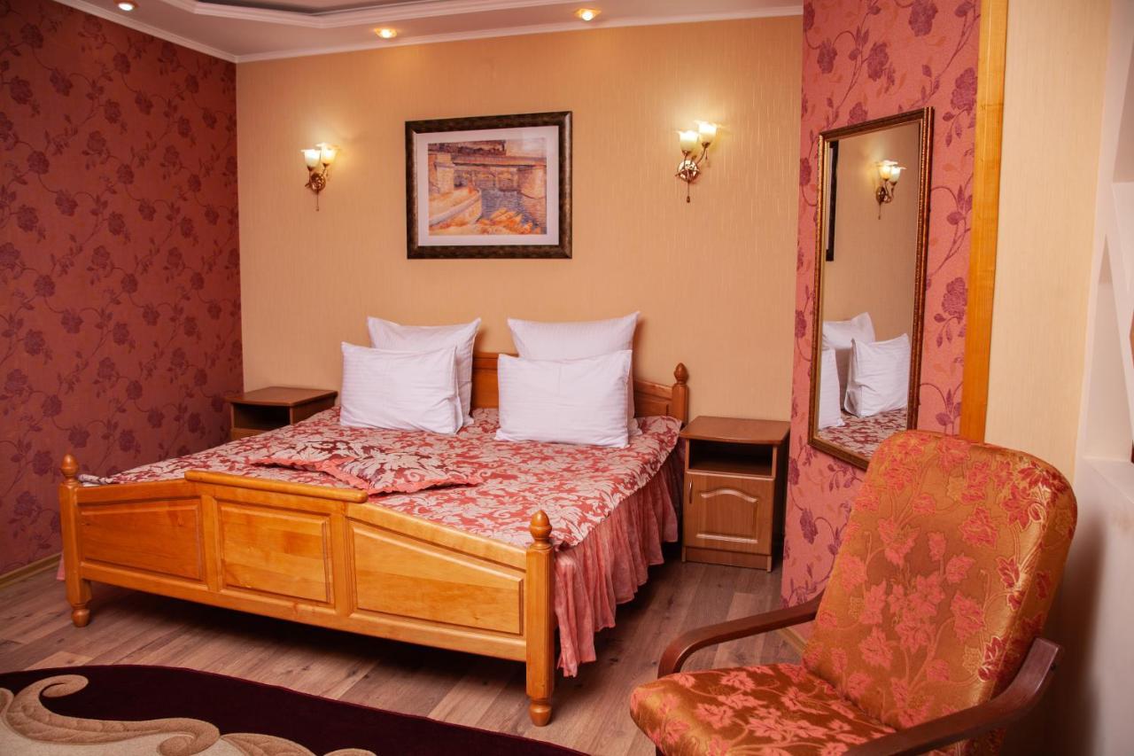 Hotel Piligrim 1 Mykolaiv Exterior foto