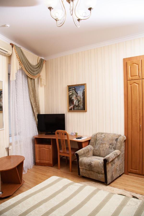 Hotel Piligrim 1 Mykolaiv Exterior foto