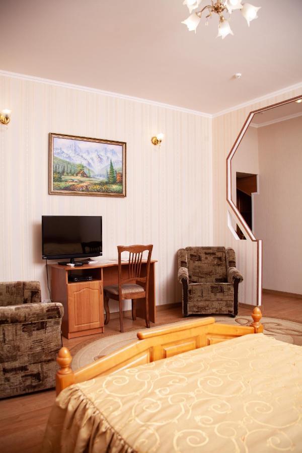 Hotel Piligrim 1 Mykolaiv Exterior foto